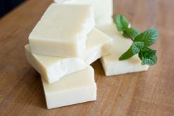 Jabón naturales artesanales y shampoos sólidos Mama Bruja Romero y Menta