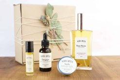 Hermoso box de cosmética natural con los productos más elegidos de Mama Bruja